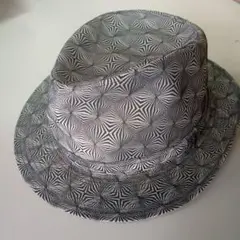 希少品　フィリップ・トレーシー帽子　刺繍　麦わら帽子 希少品 フィリップ・トレーシー帽子 刺繍 麦わら帽子 - メルカリ