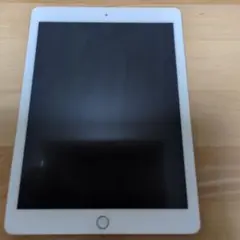 Apple iPad 第6世代　ピンクゴールド