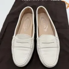 【美品　未使用級】TOD’S ゴンミーニ オフホワイト 22cm