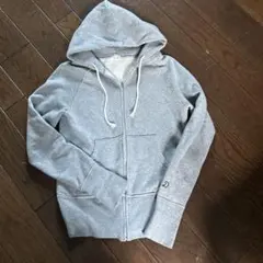 ドレステリア　パーカー　グレー