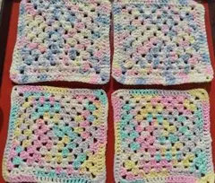 コースター　4枚セット　ミックス　ピンク　青　黄色　ハンドメイド