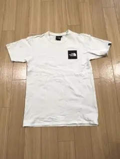 THE NORTH スモールスクエアロゴTシャツ S NT81930