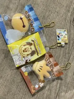 ミッキーマウス パン型キーホルダー 3個セット　ガチャガチャ