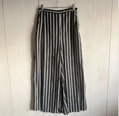 GUフレアパンツ　ワイドパンツ　薄手　ウエストゴム　ストライプ　b143