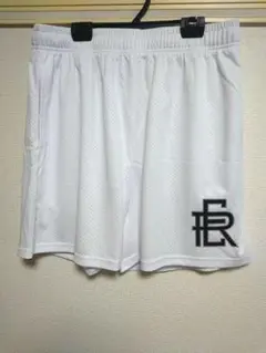 RECEPTION Basic short White