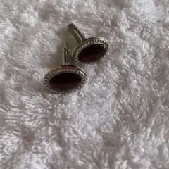 クラシックオーバル型カフス 赤色ストーン