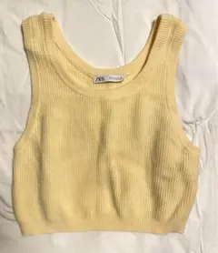 ZARA イエローノースリーブタンクトップ