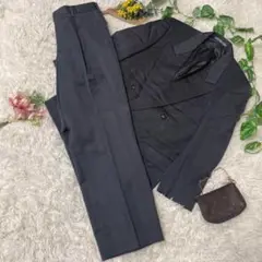 美品　ANTONIO FUSCO ビジネススーツ　ダークグレー　イタリー　M相当