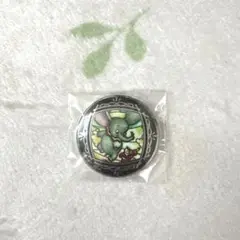 ディズニー ダンボー 金バッジ