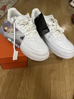 新品 NIKE AIR FORCE 1 カラー オブ ザ マンス スニーカー