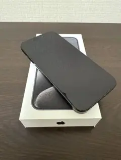 【美品】iPhone 15 Pro ブラックチタニウム SIMフリー