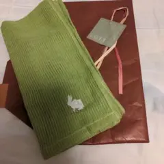 雪花シフォンストール ウサギ刺繍
