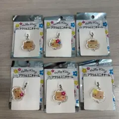 【新品未使用】日焼けキティ/ギャルキティ　アクリルミニチャーム6種類コンプセット