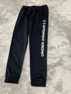 1、UNDER ARMOUR ジュニアパンツ
