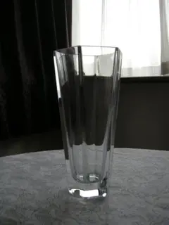 中古品　Tiffany & Co. 花瓶  六角形 Tiffany & Co. - ティファニー社製ロックカットクリスタルガラス