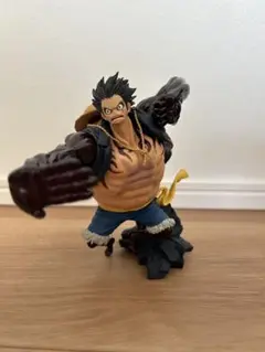 ONE PIECE フィギュア 【ルフィ】
