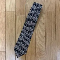 【新品、イタリアブランド、PAOLA MODA】メンズ用ネクタイ　１００％シルク