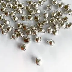 鈴　ベル　控えめにチリチリ音します