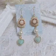 Item thumbnail for item 80441cb8-eef6-40cd-9a0f-20ee0a29076b