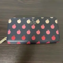 【新品未使用】ケイトスペードニューヨーク アップルプリント リンゴ柄 長財布