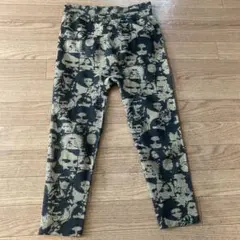 Item thumbnail for item ac1cb303-5fbe-4a4a-9ae4-5a88e4f9f5dc