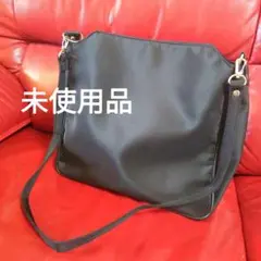 訳あり　未使用 黒 ナイロン ショルダーバッグ　バッグ　ハンドバッグ