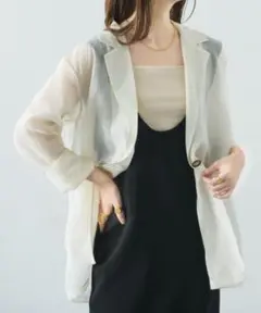【新品•未使用】NEUNA シアーテーラードシャツ　アイボリー
