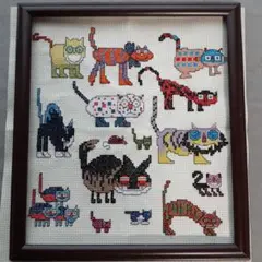ハンドメイド クロスステッチ刺繍完成品 『百ぴきのネコと一匹のネズミ』パート2