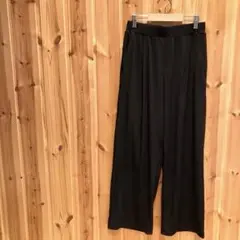 【コイズミアパレル】パンツ　薄手　ウエストゴム　綺麗め　オフィス　ブラック　黒色