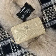 超美品!限定レア★CHANEL スターエンボス★ラウンドジップ ミディアム財布