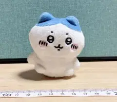 ちいかわ　ハチワレ　お座りぬいぐるみ　マスコット　レア
