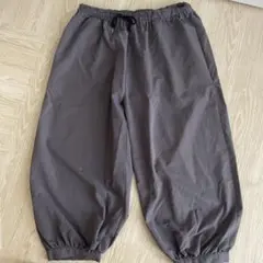 リラックスフィット グレー スラックス