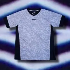 [美品]00s UMBRO デジカモTEE 刺繍ロゴ 良デザイン　ブラック　L