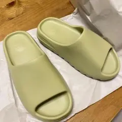 新品 adidas RESIN YEEZY SLIDEイージースライド26.5