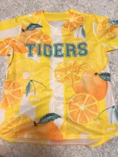 阪神TIGERS フルーツ柄 ユニフォーム