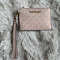 Item thumbnail for item 18979733-0c0c-4fad-9f08-3c7b28a88377