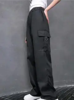 カジュアル　パンツ　ブラック