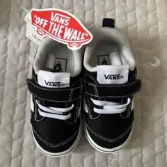 新品未使用VANS ブラック　スニーカー　14cm