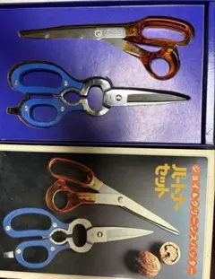 Item thumbnail for item 46f3e442-2575-4513-8b12-729b5583548e