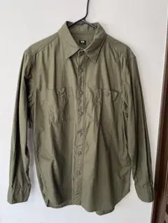 オリーブ色 Mサイズ 長袖シャツ　UNIQLO