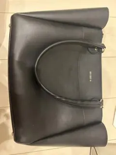 黒のビジネスバッグ