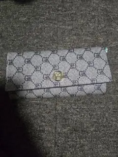 モノグラム 二つ折り財布