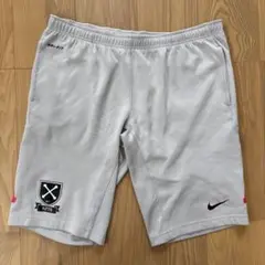 NIKE ドライフィット　Lサイズ　ハーフパンツ　グレー