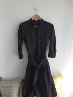 ヒューゴボスのとっても軽く着やすいワンピース