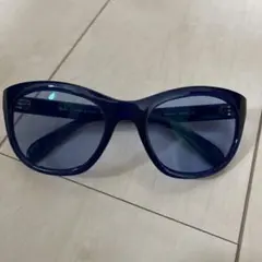 ☆Ray-Ban ネイビーフレーム サングラス　ユニセックスRB4216☆
