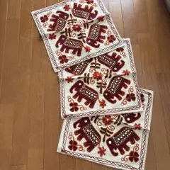 インド　雑貨　象と花の刺繍クッションカバー