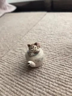 猫のミニチュアティーポット