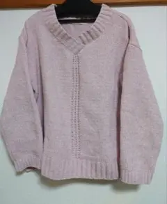 Vネックニット　ピンク色　　sizeフリー