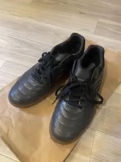 umbro フットサルシューズ ブラック 27.5cm