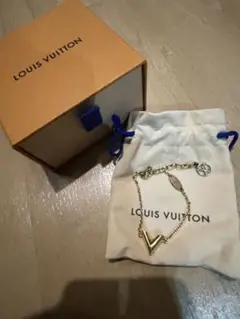 ルイヴィトン LouisVuitton エッセンシャルV ブレスレット
